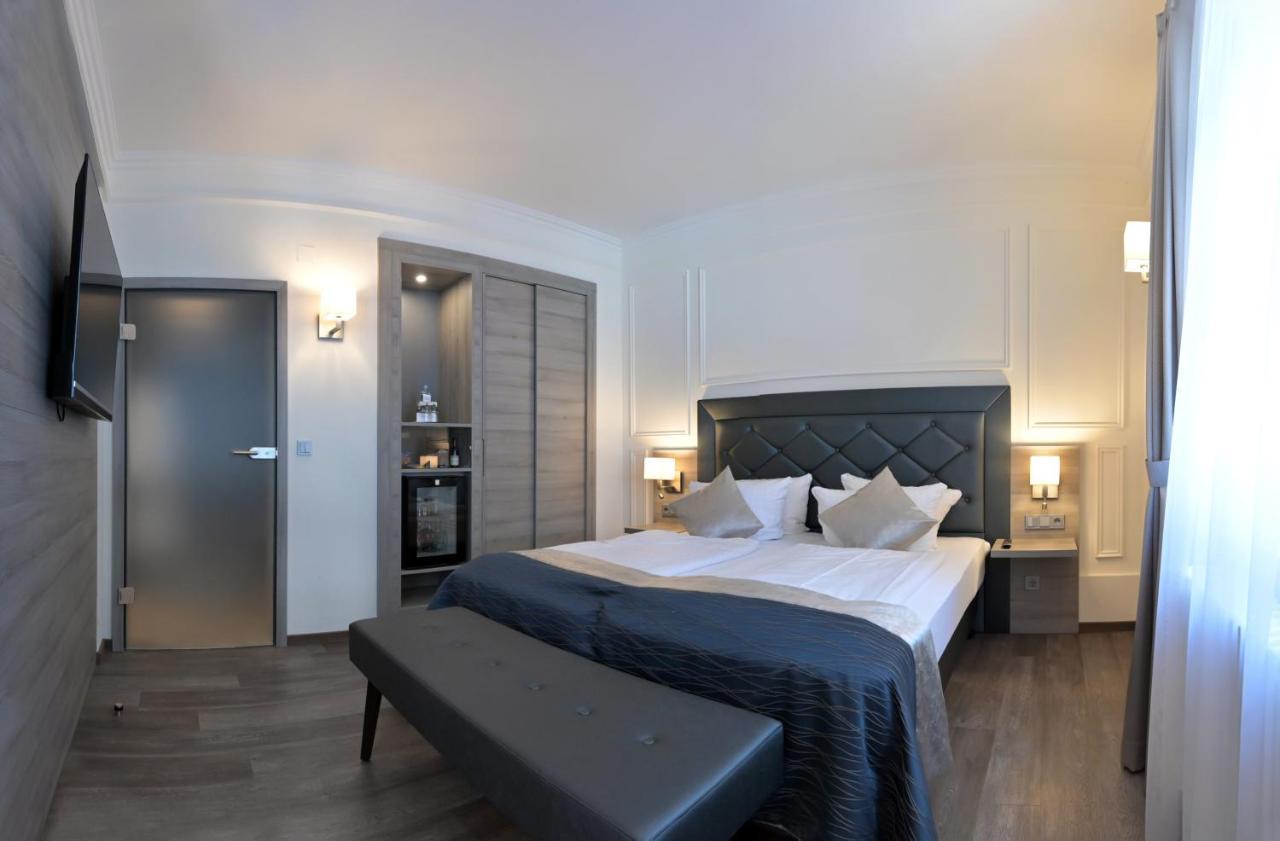Hotel Domhof ชไปยา ภายนอก รูปภาพ