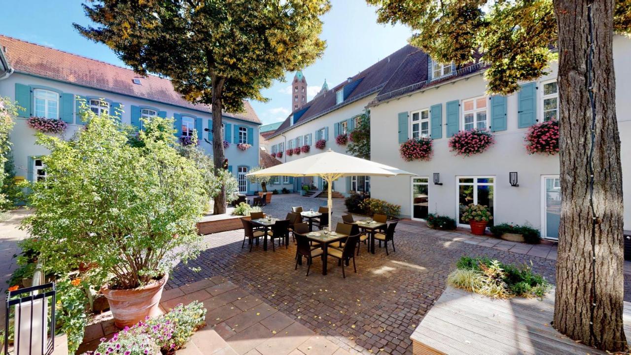 Hotel Domhof ชไปยา ภายนอก รูปภาพ